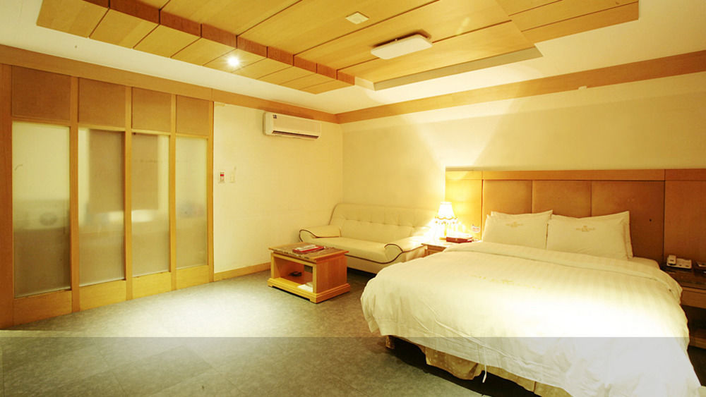 Reborn Suwon Silkroad Hotel Luaran gambar
