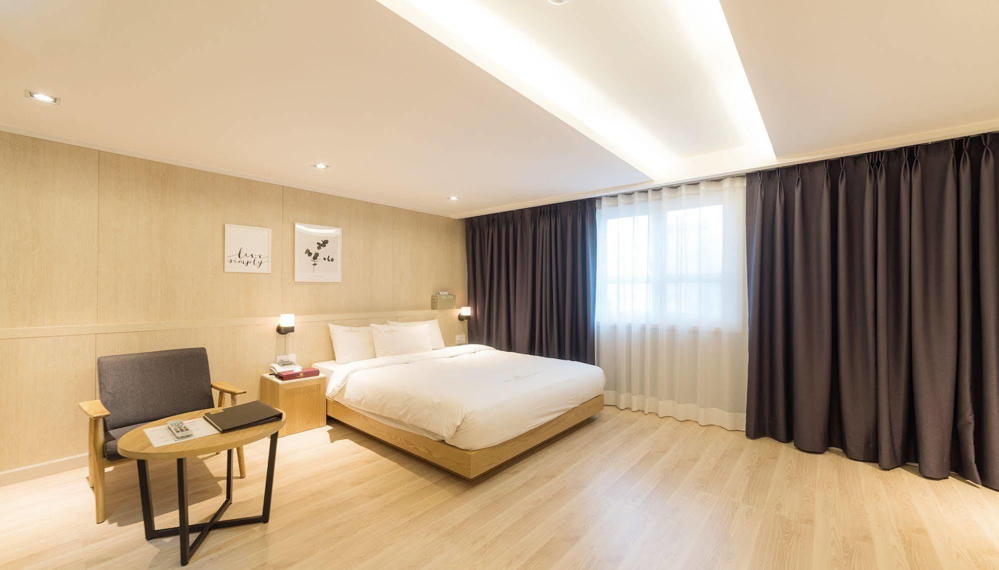 Reborn Suwon Silkroad Hotel Luaran gambar